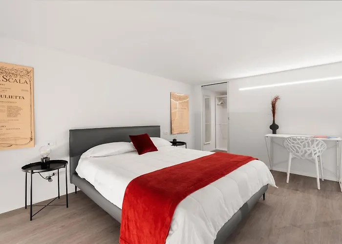 Modern Quiet Super Luxury *