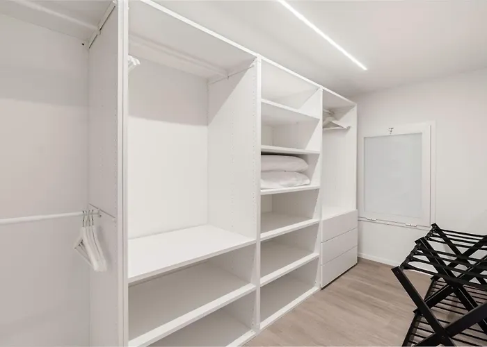 Modern Quiet Super Luxury Apartment
